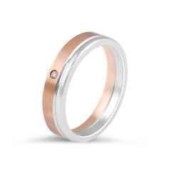 18 Karat 2-Tone Gents Wedding Ring with Burnish Set Diamond 