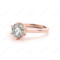 Round Cut Diamond Engagement Ring with Claw set centre stone in 18K Rose