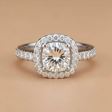 The Complete Guide to Buying Engagement Rings in Melbourne: Styles, Diamonds, Pricing & Ethical Choices