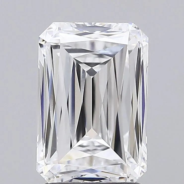 2.21ct Radiant Lab Grown Diamond (Colour E, Clarity VVS2, IGI Certified)