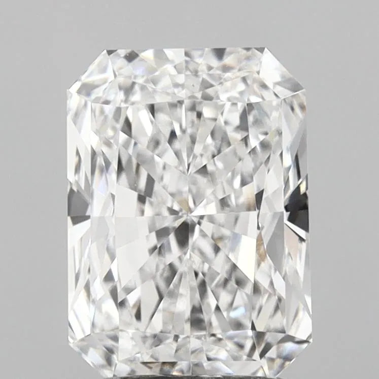 2.57ct Radiant Lab Grown Diamond (Colour D, Clarity VVS2, IGI Certified)