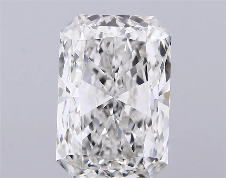 3.50ct Radiant Lab Grown Diamond (Colour F, Clarity VVS2, IGI Certified)