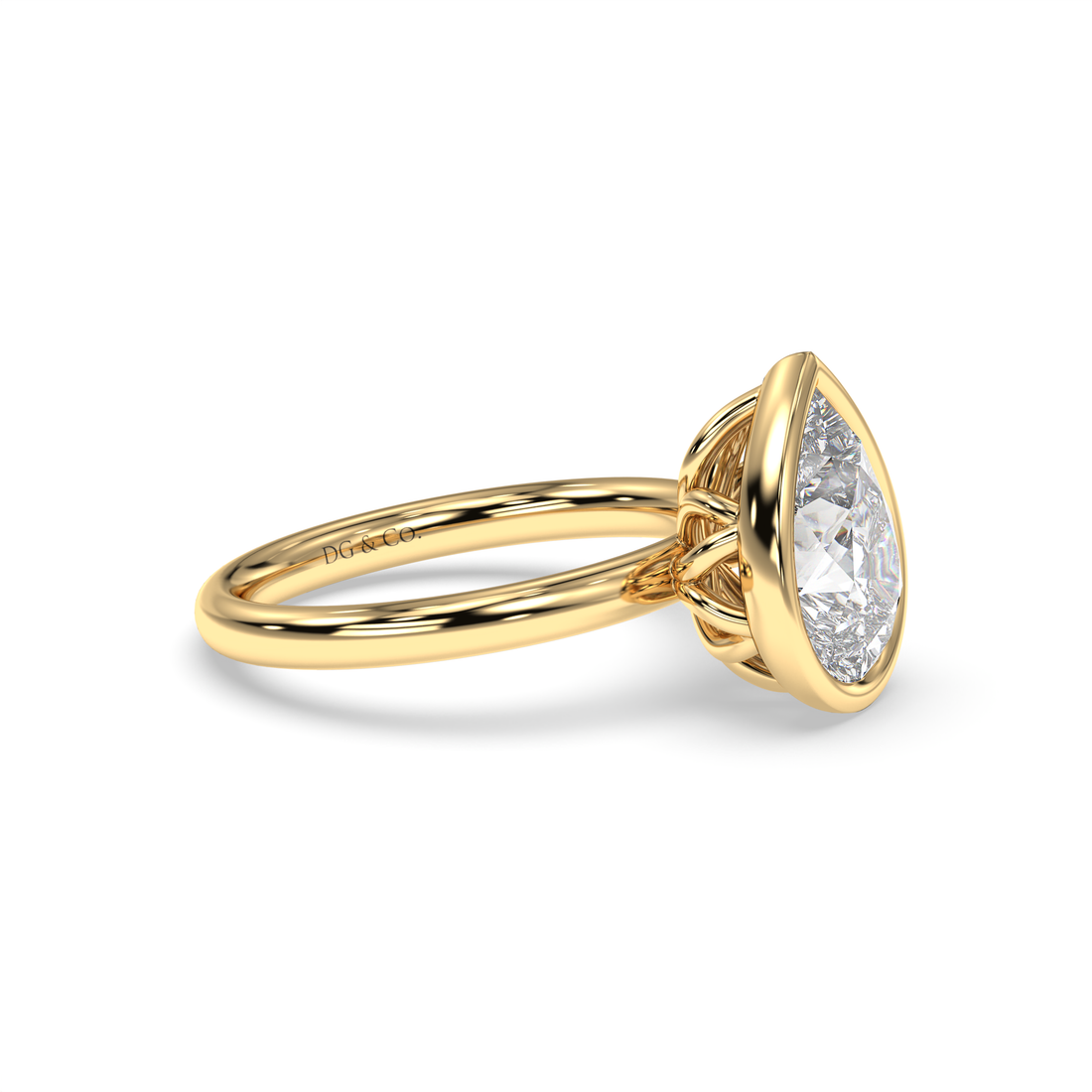 EME Solitaire Pear Shape Tulip Bezel Setting Diamond Engagement Ring - 18K Yellow