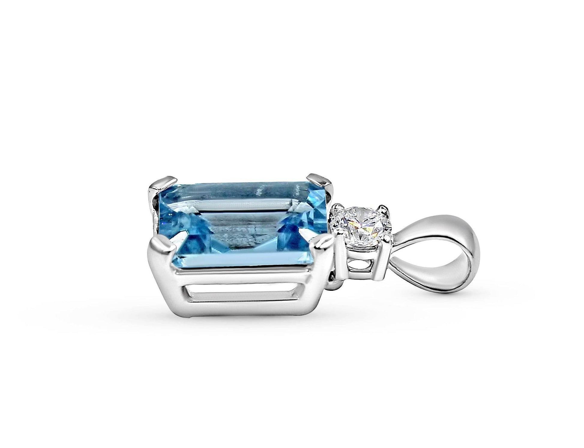 1.5CT Emerald Cut Aquamarine Diamond Pendant In 18K White Gold - DG & Co. Jewellery