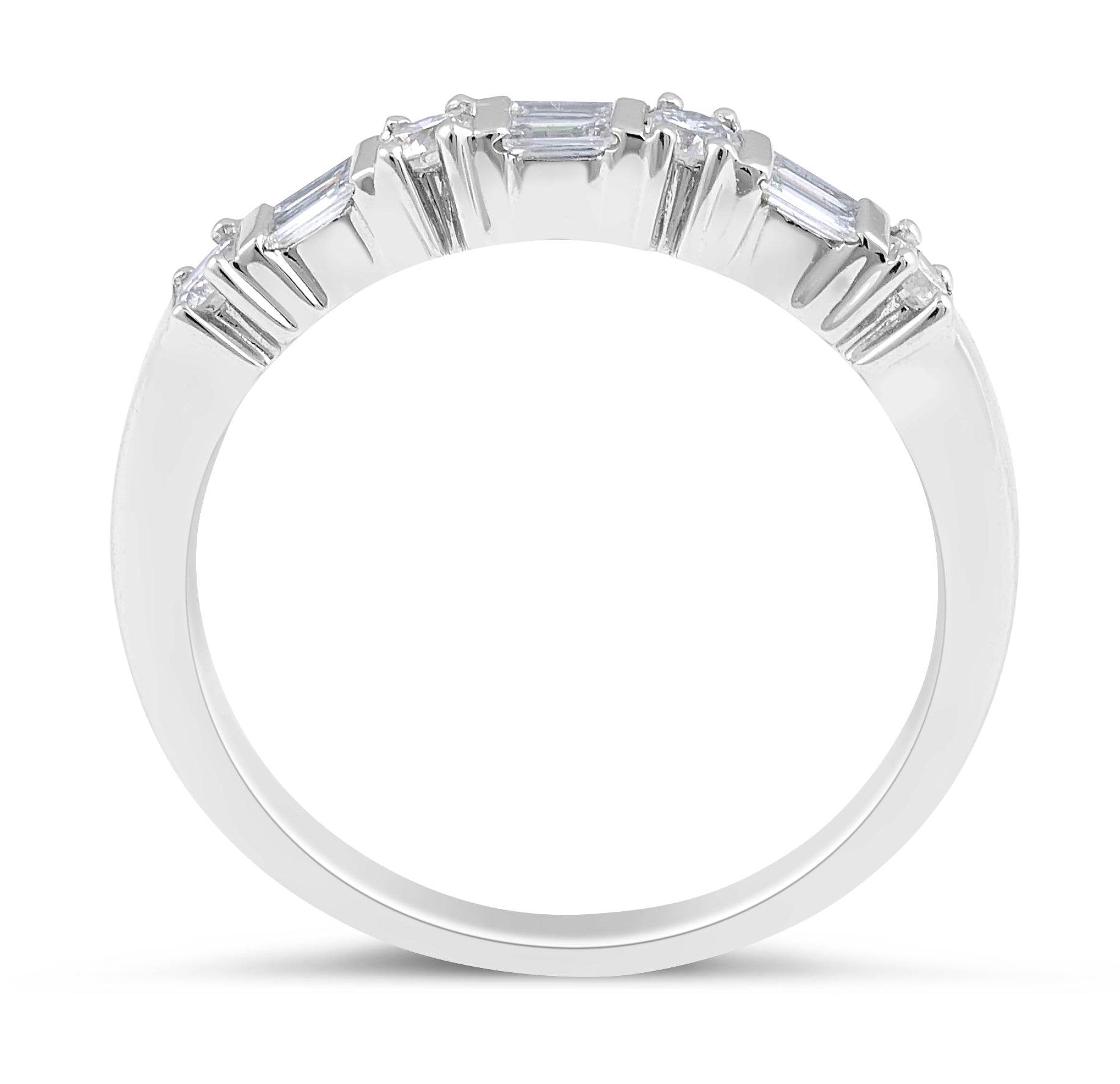 18 Karat White Gold Diamond Wedding Band Baguette and Round Brilliant Diamond - DG & Co. Jewellery