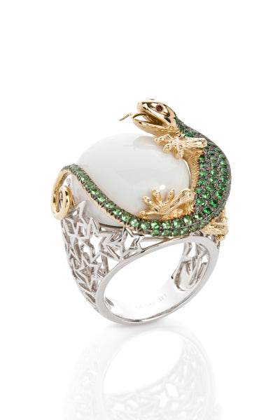 White Onyx Lizard Cocktail Ring with 2 Tone white and yellow gold. - DG & Co. Jewellery