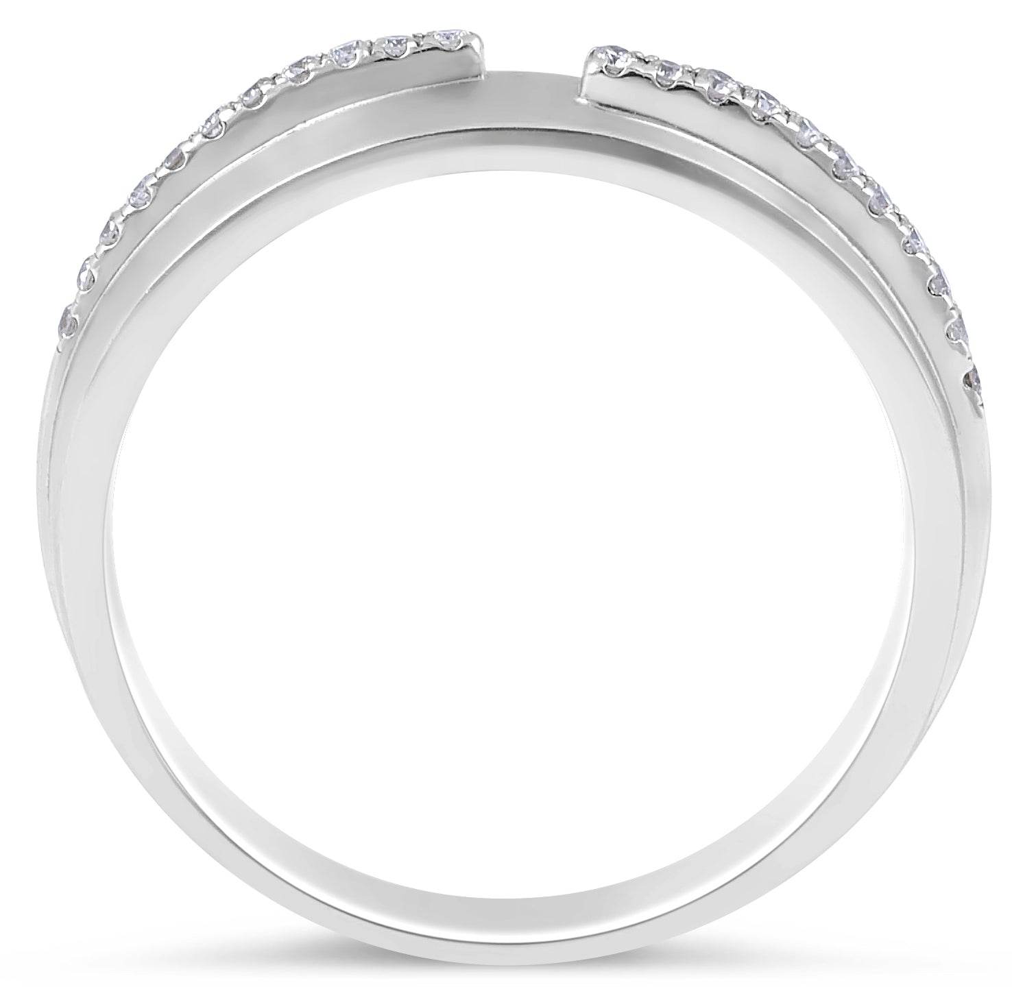 18 Karat White Gold Diamond Wedding Band Set with 22 Diamonds Pave Setting - DG & Co. Jewellery