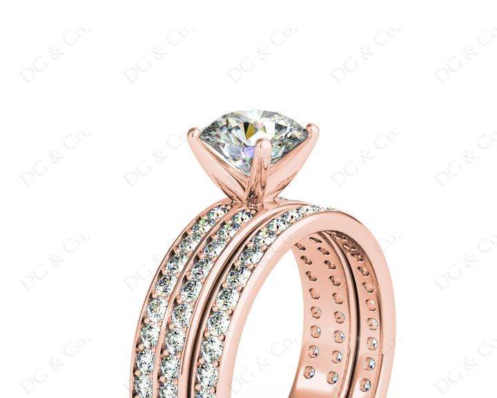 Round Cut Diamond Wedding Set Rings with Pave Setting Side Stones in 18K Rose - DG & Co. Jewellery