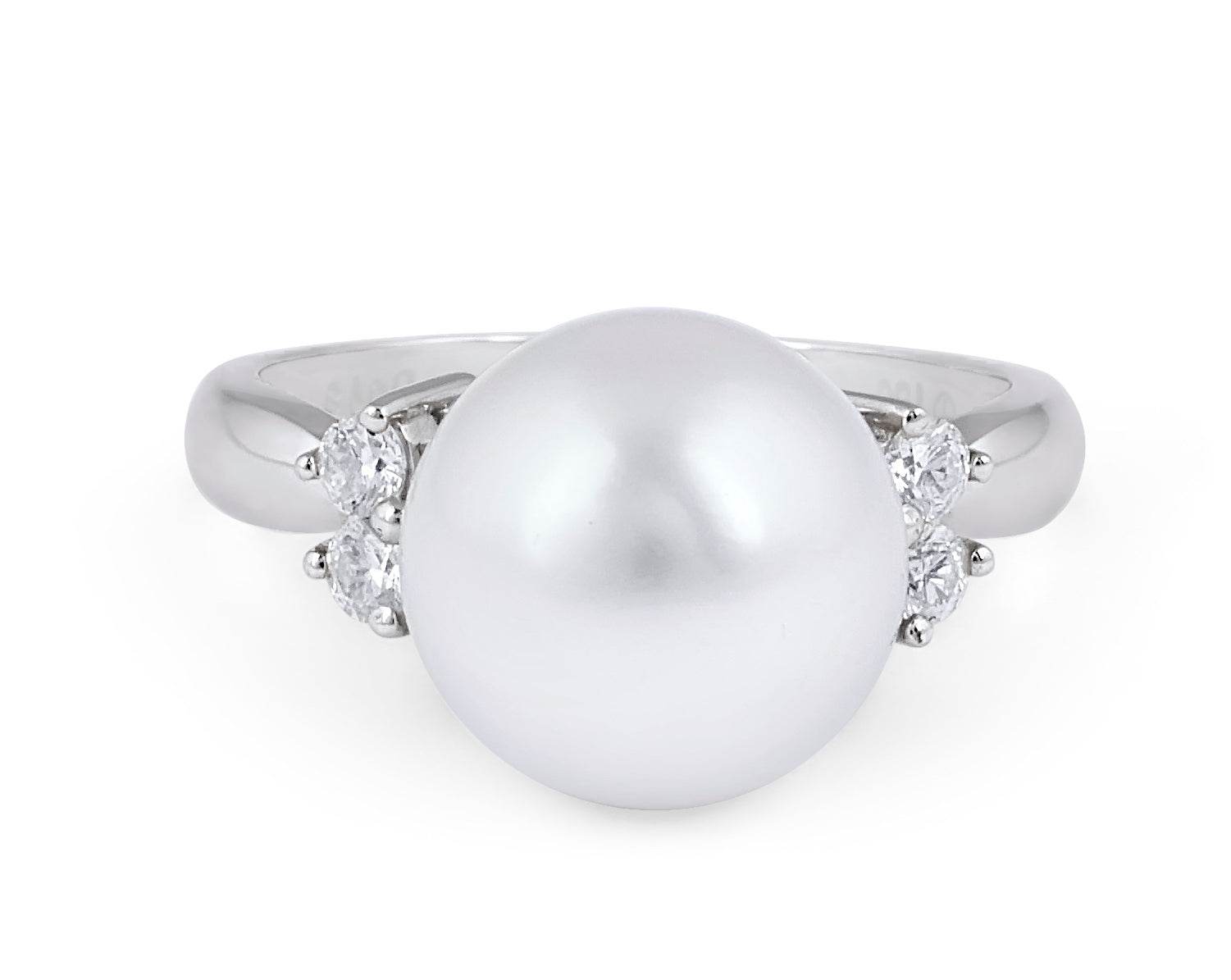 Pearl and Diamond Ring in 14 Karat White Gold - DG & Co. Jewellery