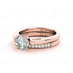 Round cut diamond wedding set rings with channel set shoulders in 18K Rose