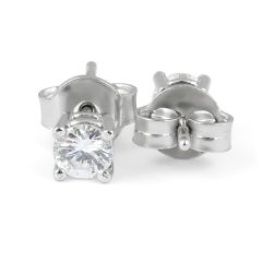 Diamond stud Solitaire Earring in 4 Claw Setting 
