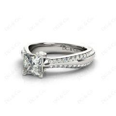 Princess Cut Diamond Engagement Ring with Claw set centre stone in 18K White