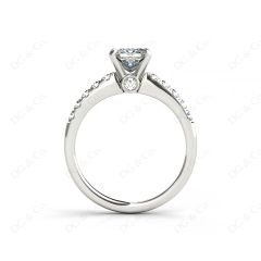 Princess Cut Diamond Engagement ring with four Prongs centre stone in Platinum