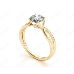 Round Cut Diamond Solitaire Ring claw set in 18K Yellow