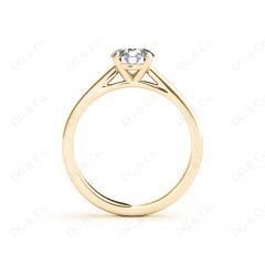 Round Brilliant Cut Solitaire Four Claws Diamond Ring in 18K Yellow