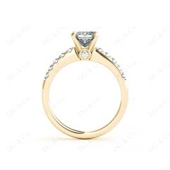 Princess Cut Diamond Engagement ring with four Prongs centre stone in 18K Yellow