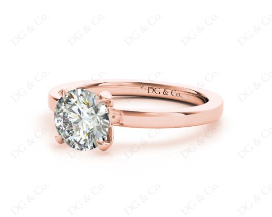 Round Brilliant Cut Diamond Engagement Ring with Claw set centre stone in 18K Rose