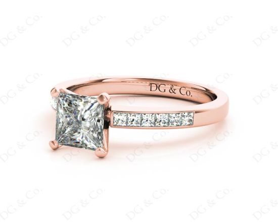 Princess Cut Diamond Engagement ring with four claws centre stone in 18K Rose