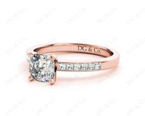 Cushion Cut Diamond Engagement ring with four claws centre stone in 18K Rose