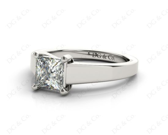 Princess Cut Solitaire Diamond Engagement Ring with 4 Claw Set centre stone in 18K White