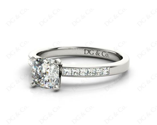 Cushion Cut Diamond Engagement ring with four claws centre stone in Platinum