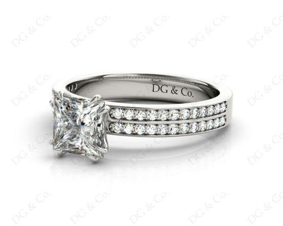 Princess Cut Diamond Engagement Ring with Split Claw Prong set centre stone in Platinum