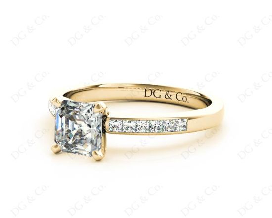 Asscher Cut Diamond Engagement ring with four claws centre stone in 18K Yellow