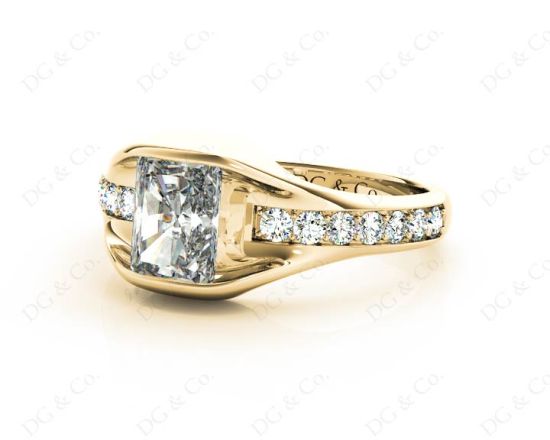 Radiant Cut Diamond Ring with Tension set centre stone in 18K Yellow